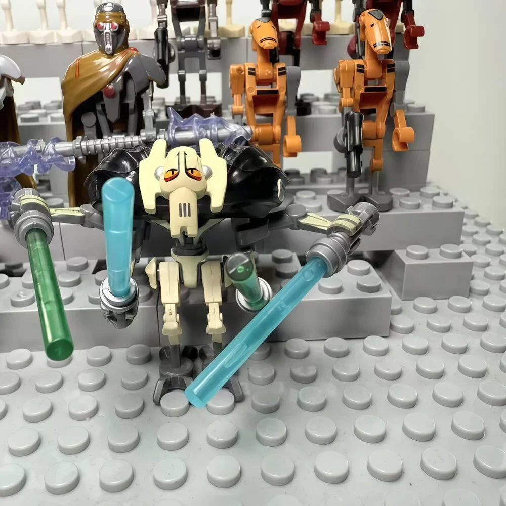 Star Wars Clone Wars Droid Army Minifigure Set – General Grievous & MagnaGuard - Picture 4 of 5